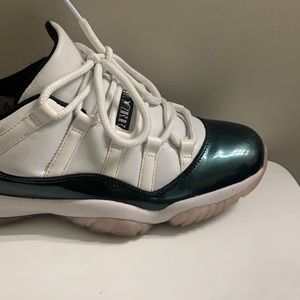 Nike Air Jordan Retro low Iridescent Emerald Green